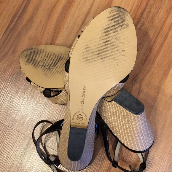 Liz Claiborne Wedge Sandle - Picture 8 of 8